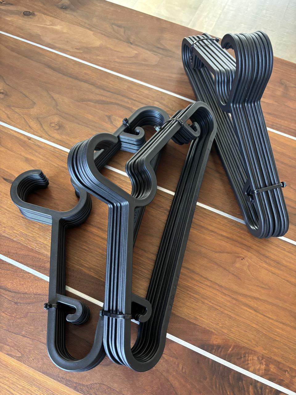 Kledinghangers - zwart - 30 stuks