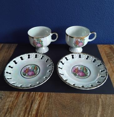 Vintage Kop en Schotels 2 setjes