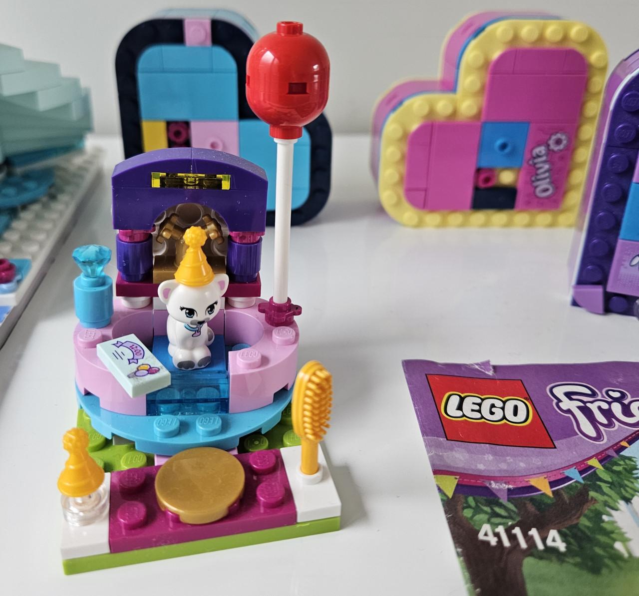 Lego 41148 (Frozen Paleis) + 41114 + Lego Dots armband + 3 Friends harten