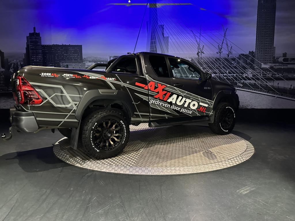 Toyota Hilux 2.8 d-4d xtra cab invincible *leer*camera*navi*carplay*