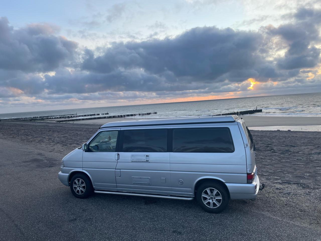 VW Transporter Caravelle 2.5TDI-102pk