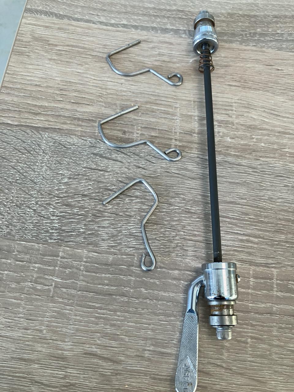 Merida reisfiets / gravelbike met BOB yak en home trainer