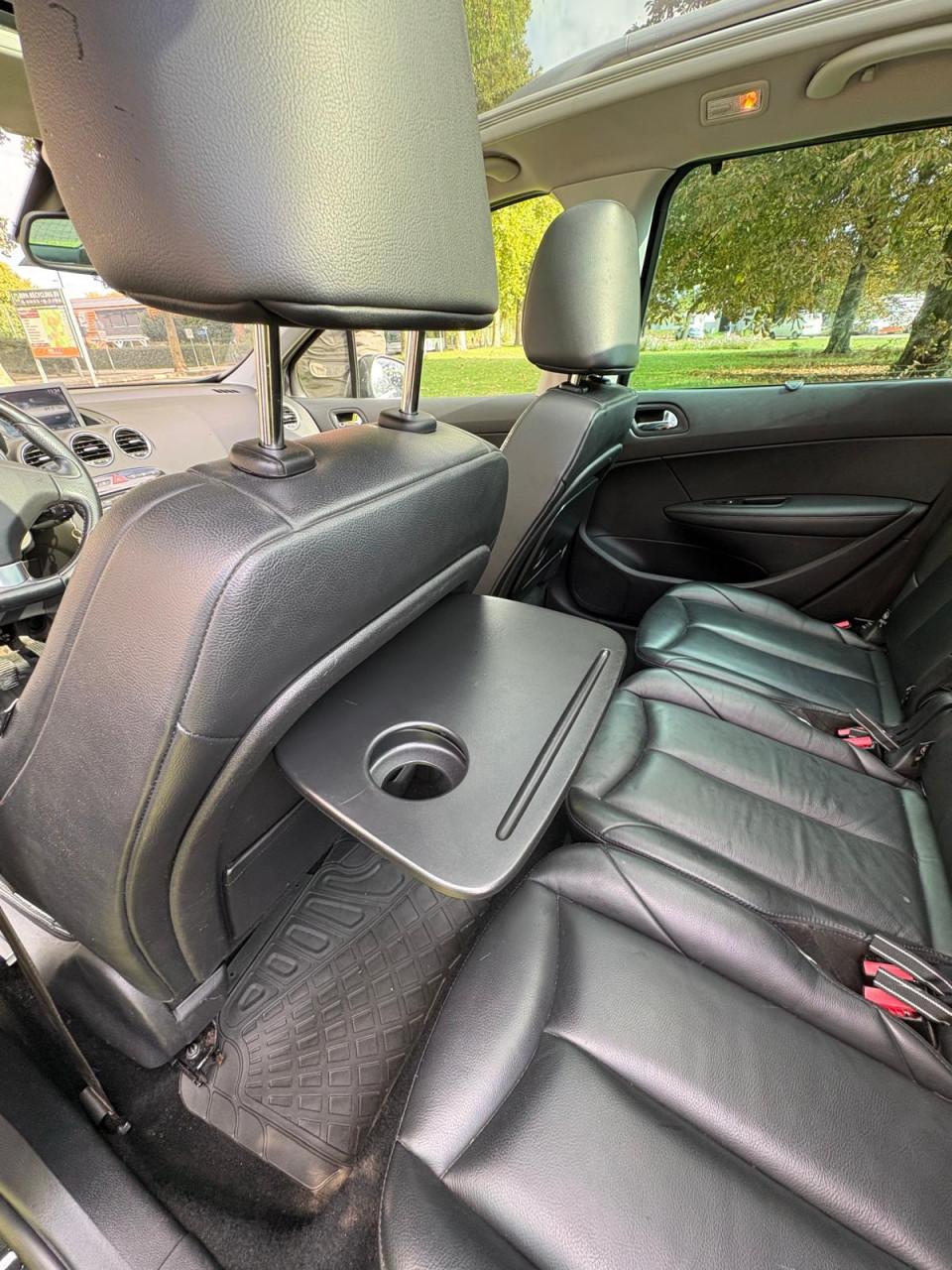 Peugeot 308 1.6THP SW 7 personen wagen Panoramadak