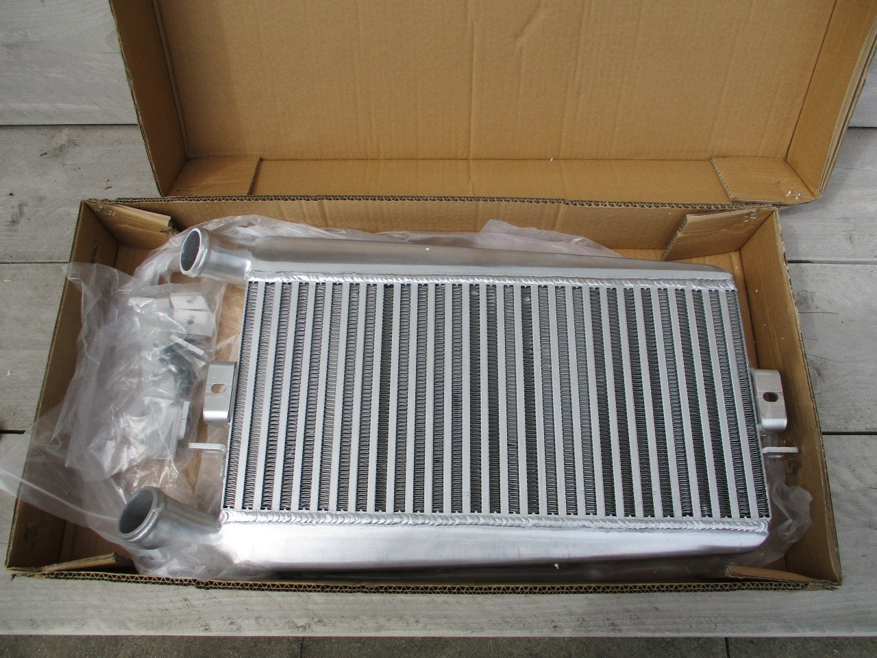 R-Sport  Intercooler   Fiesta MK7 en MK7.5        (NIEUW!!! )