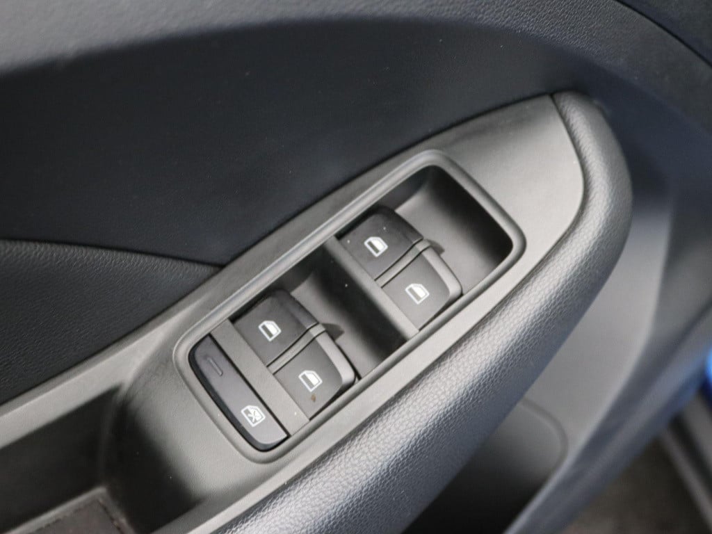 MG Zs-ev mg luxury 45 kwh | automaat | panorama dak | leder | navigatie | a