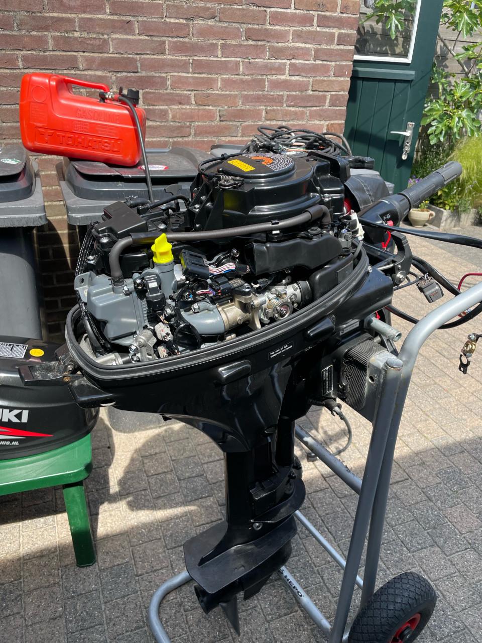 Suzuki 15 pk