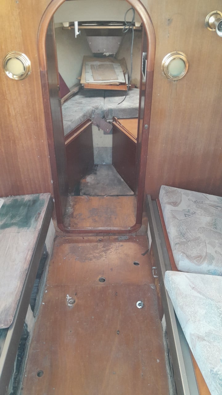Zeilboot met trailer