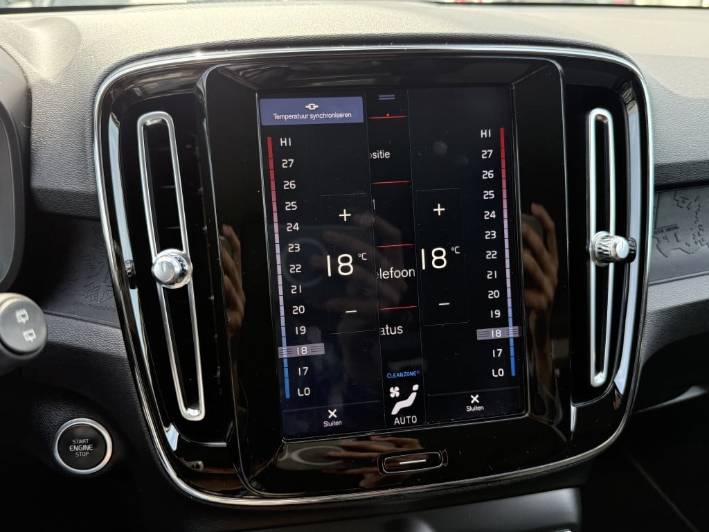 Volvo XC40 t3 160pk momentum | camera| trekhaak| h&k sound| stoelverw| carp