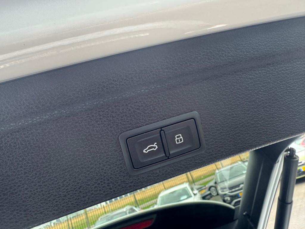 Audi Q3 sportback 35 tfsi s edition * panoramadak * 360 camera * trekhaak