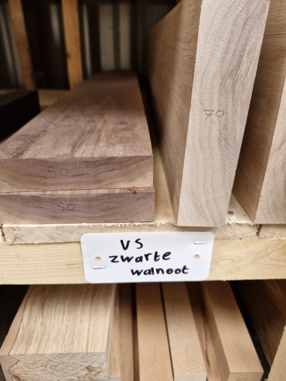 Meubel en draaihout veel hout soorten