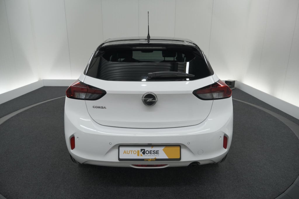 Opel Corsa 1.2 turbo 100 ultimate | panoramadak | camera | dodehoekdetectie