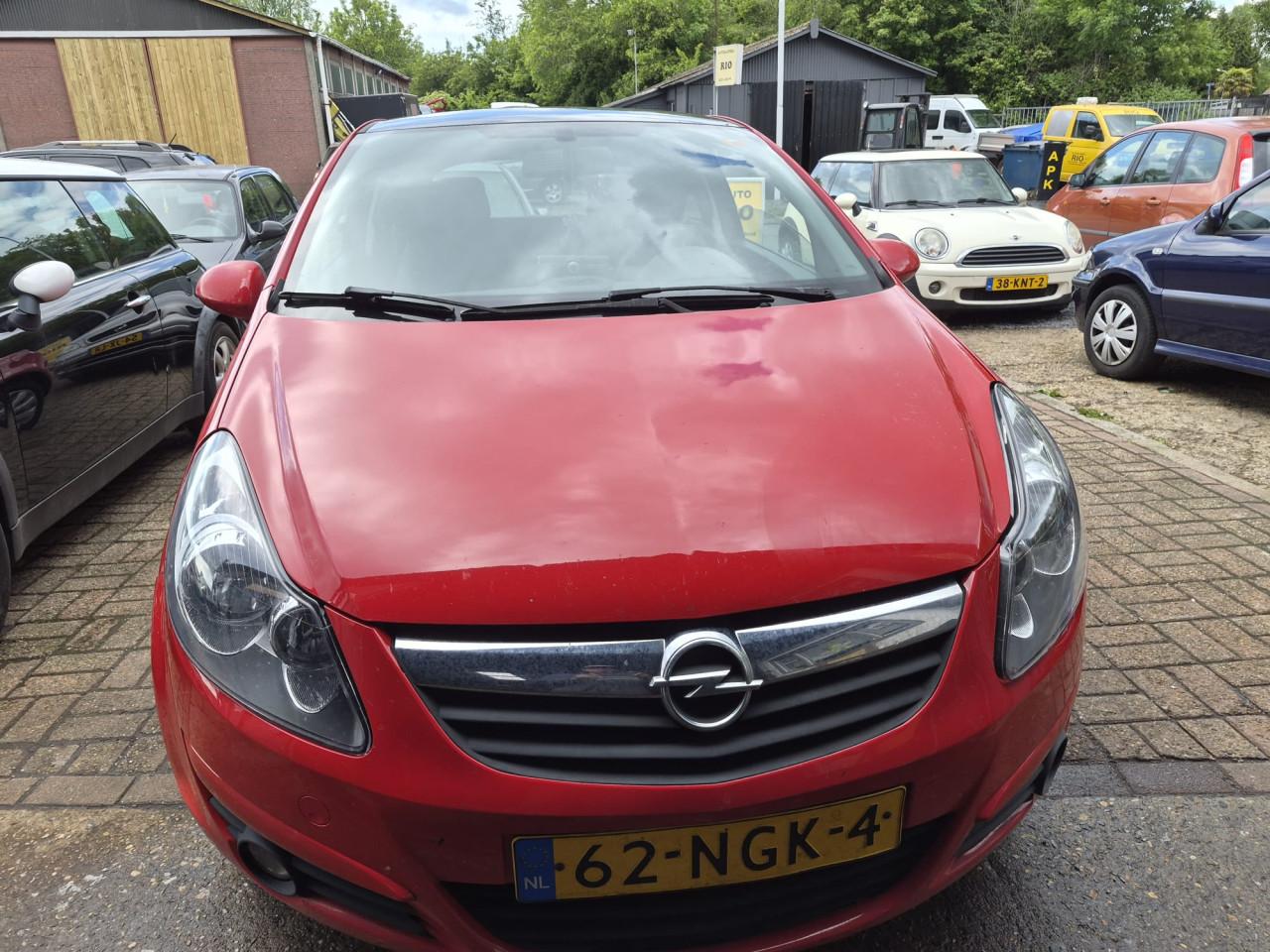 Opel Corsa D 1.4-16V Twinport  Apk 11-12-2026