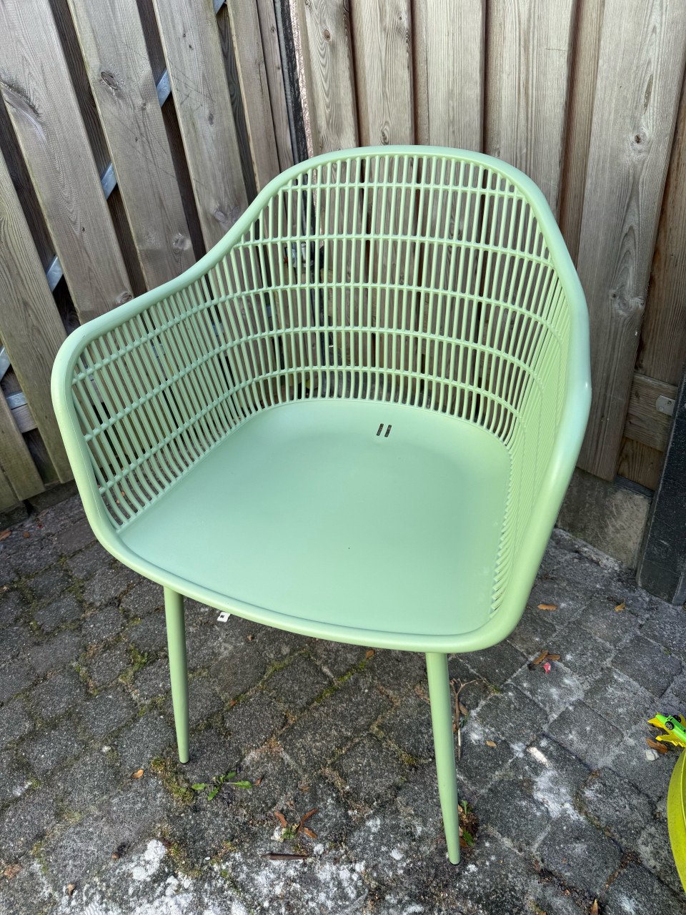 Vier mooie tuinstoelen