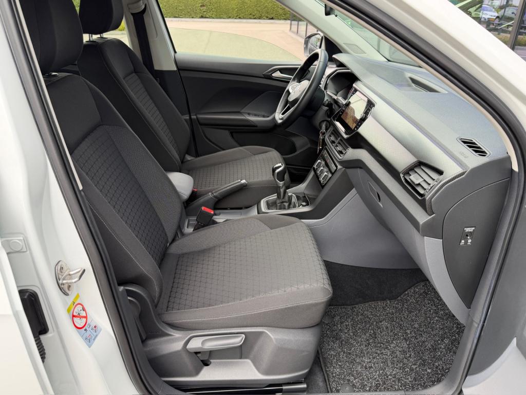 Volkswagen T-cross 1.0 tsi life | trekhaak | navi | adap. cruise | dode hoe