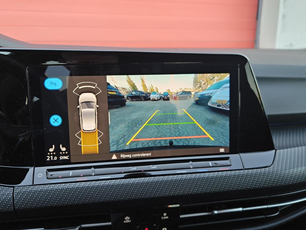 Volkswagen Golf 1.5 etsi r-line business | iq light | h/k | elek. trekhaak 