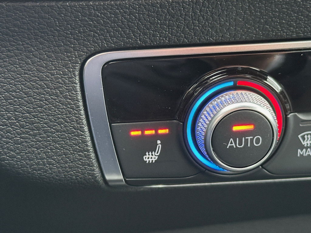 Audi Q2 35 tfsi 150pk s-tronic s-line | led | camera | carplay | elek. acht
