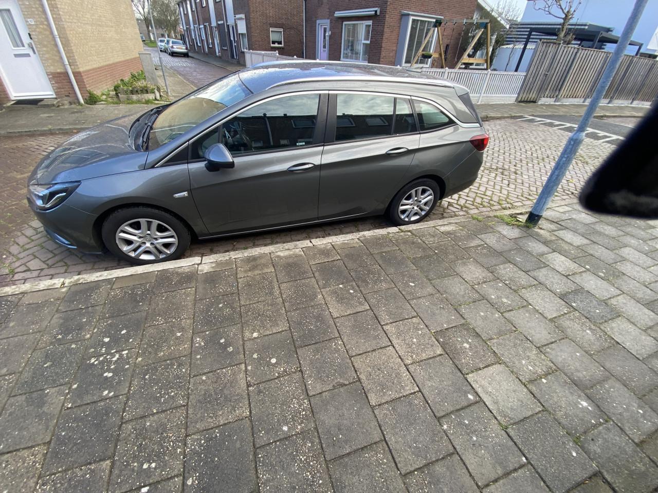 Opel Astra Sports Tourer.