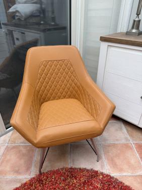 Fauteuils. Skai. Z.g.a.n.