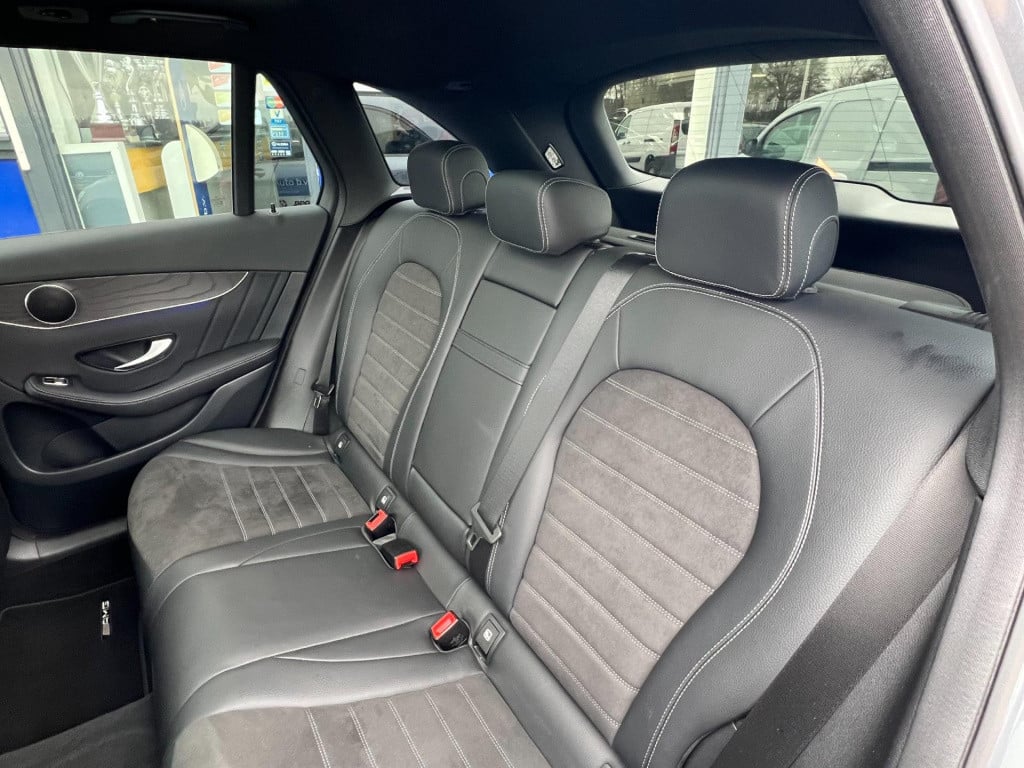 Mercedes-Benz Glc 300de 4matic business solution amg, trekhaak, panoramadak