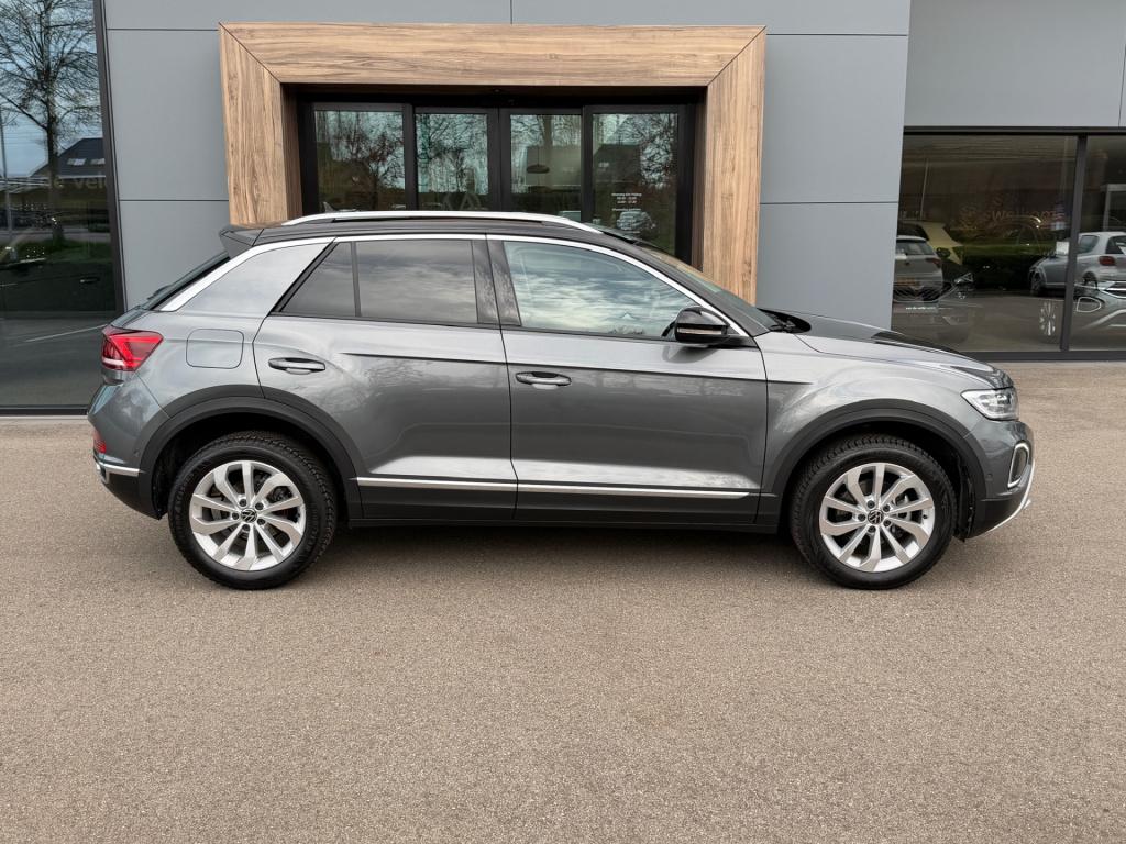 Volkswagen T-roc 1.5 tsi 150pk dsg style | trekhaak | navi | iq light | ada