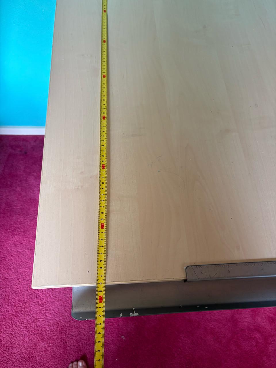 GRATIS bureau en bureaustoel