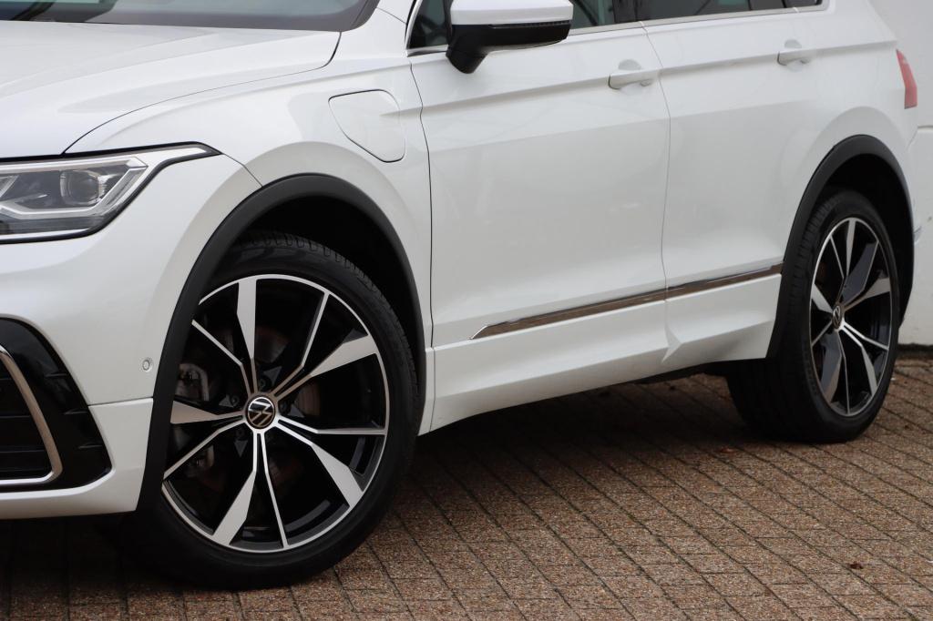 Volkswagen Tiguan 1.4 tsi ehybrid r-line business + 245pk dsg6