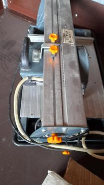 Watergekoelde Zaagtafel