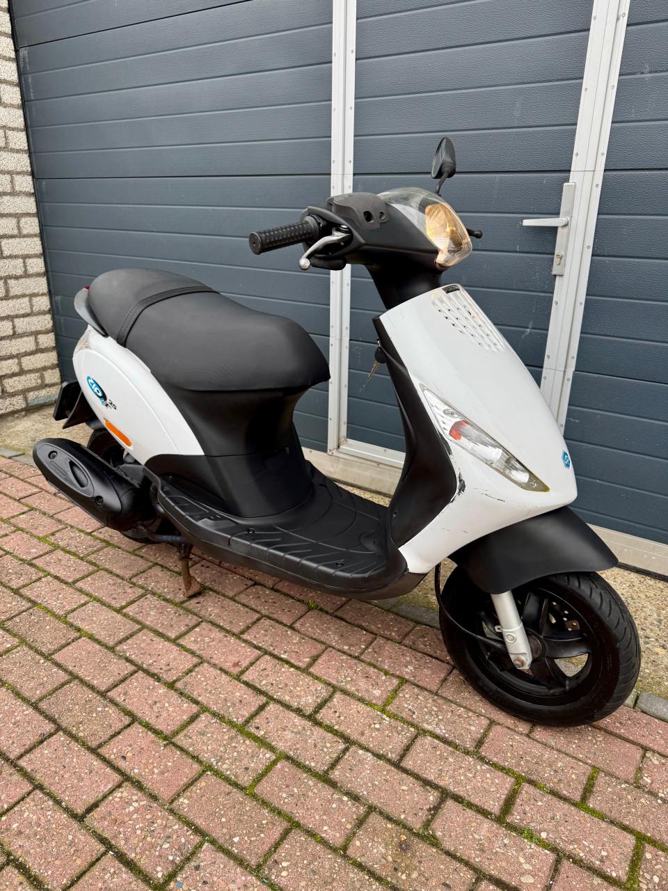 Piaggio zip 2017