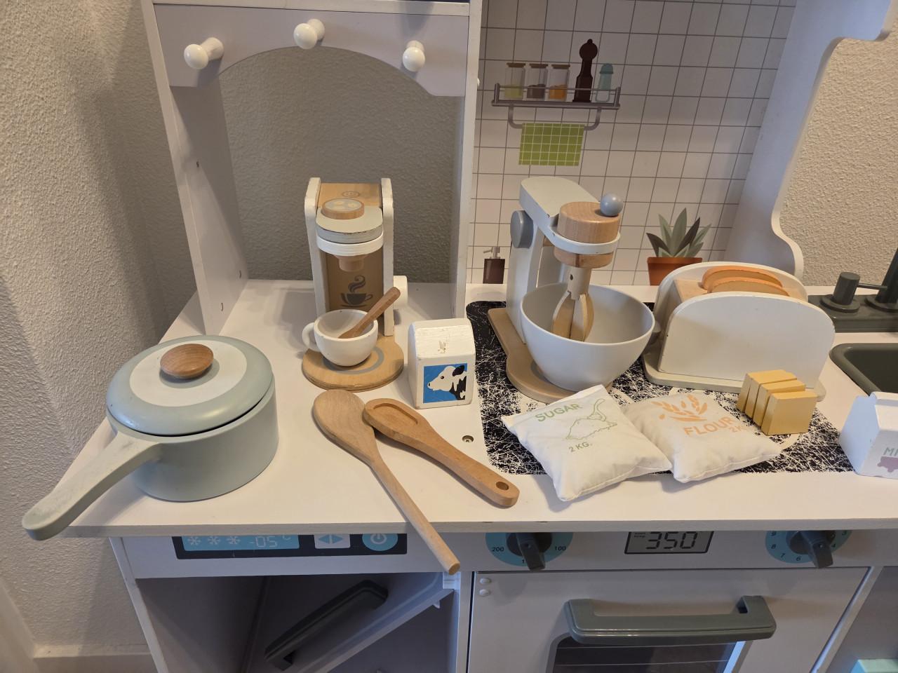 Speelkeuken bandit en angels met accesoires