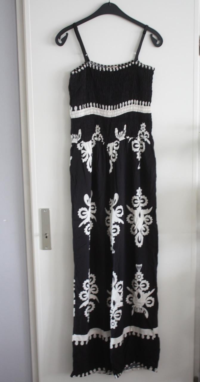 Zwart witte jumpsuit 1 mmaat