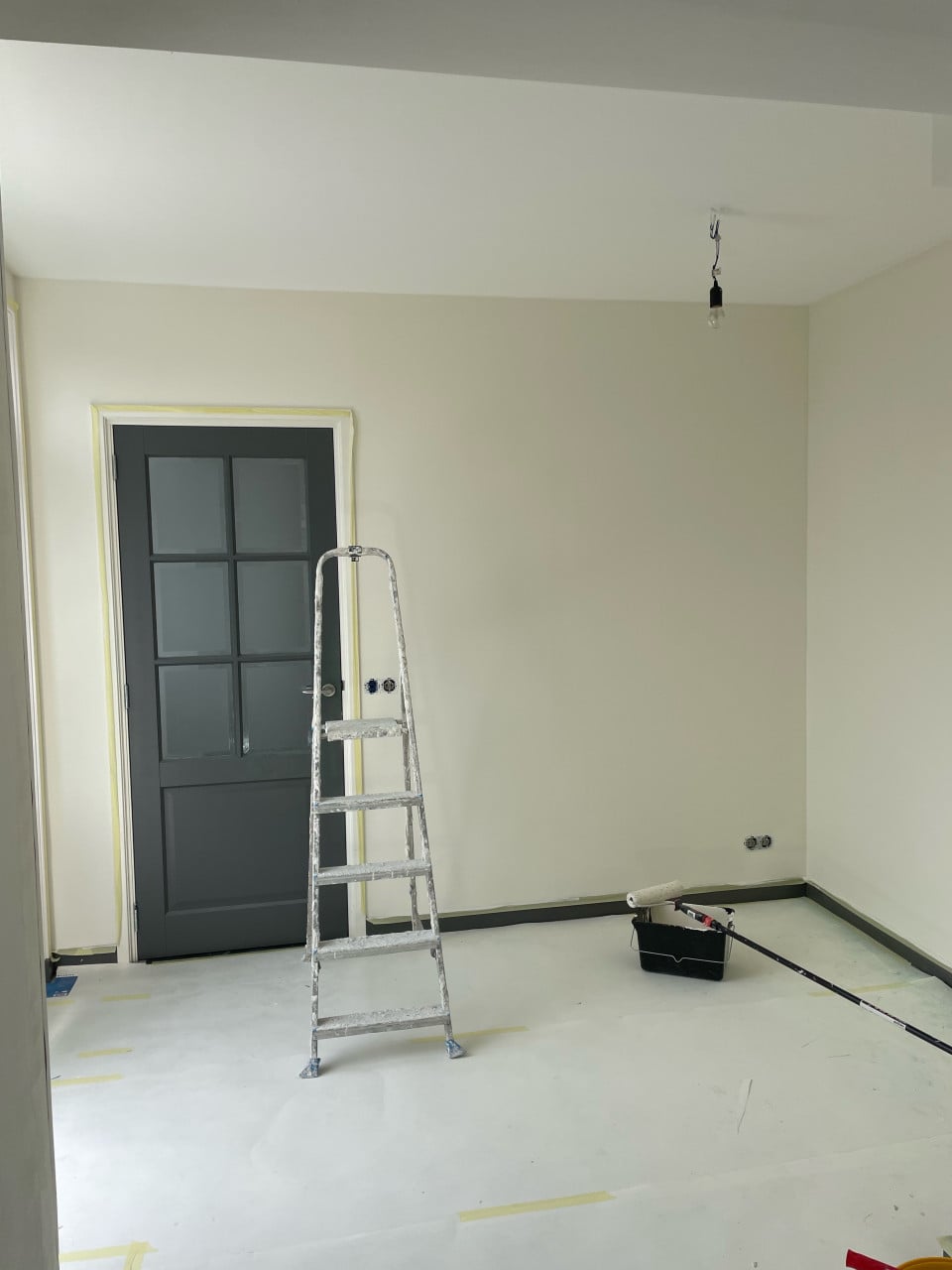 Stukadoors & SchillderwerkenHari : 0687255401