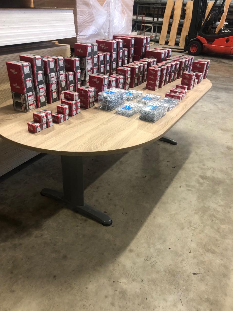 Dynaplus pz drive schroeven 50 % korting, draadnagels va 1 euro