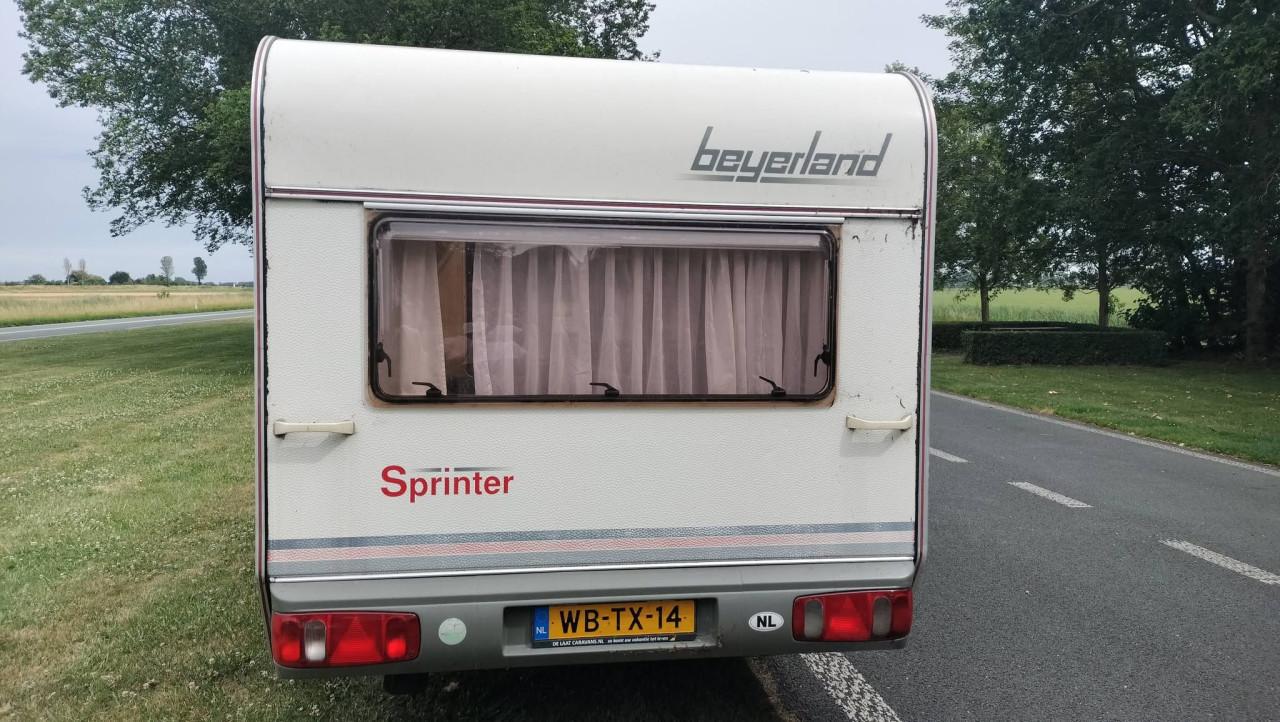 Beyerland Sprinter 440 LB met luifel