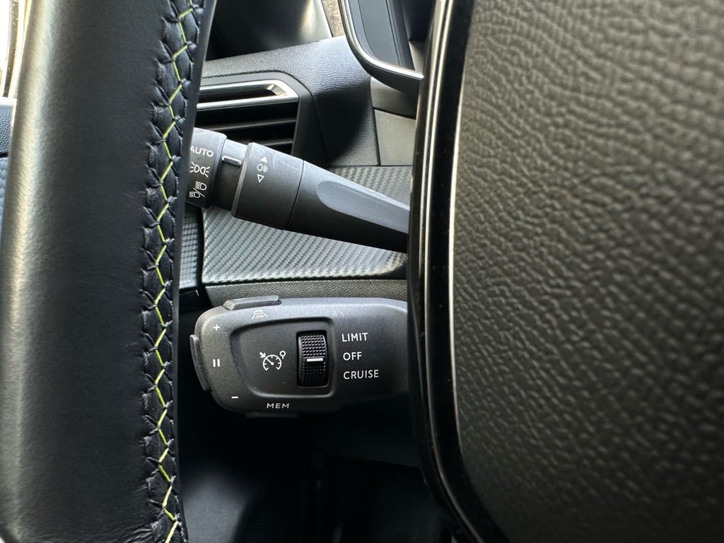 Peugeot 208 1.2 puretech gt-line