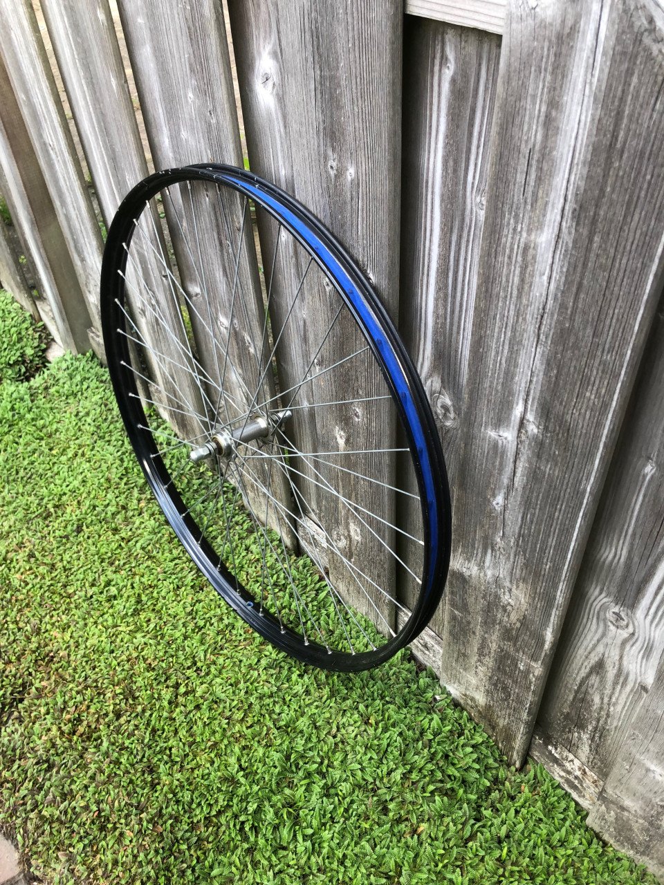 Goed omafiets voorwiel 28x1 1/2.
