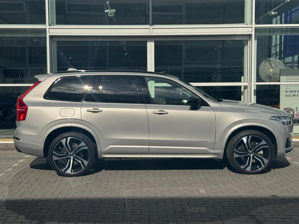Volvo XC90 t8 455pk recharge ultra dark| full options!! b&w | luchtvering