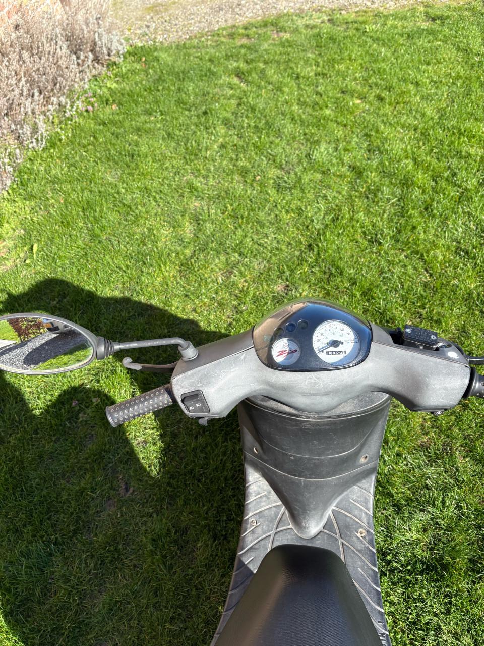 Piaggio zip i-get E5