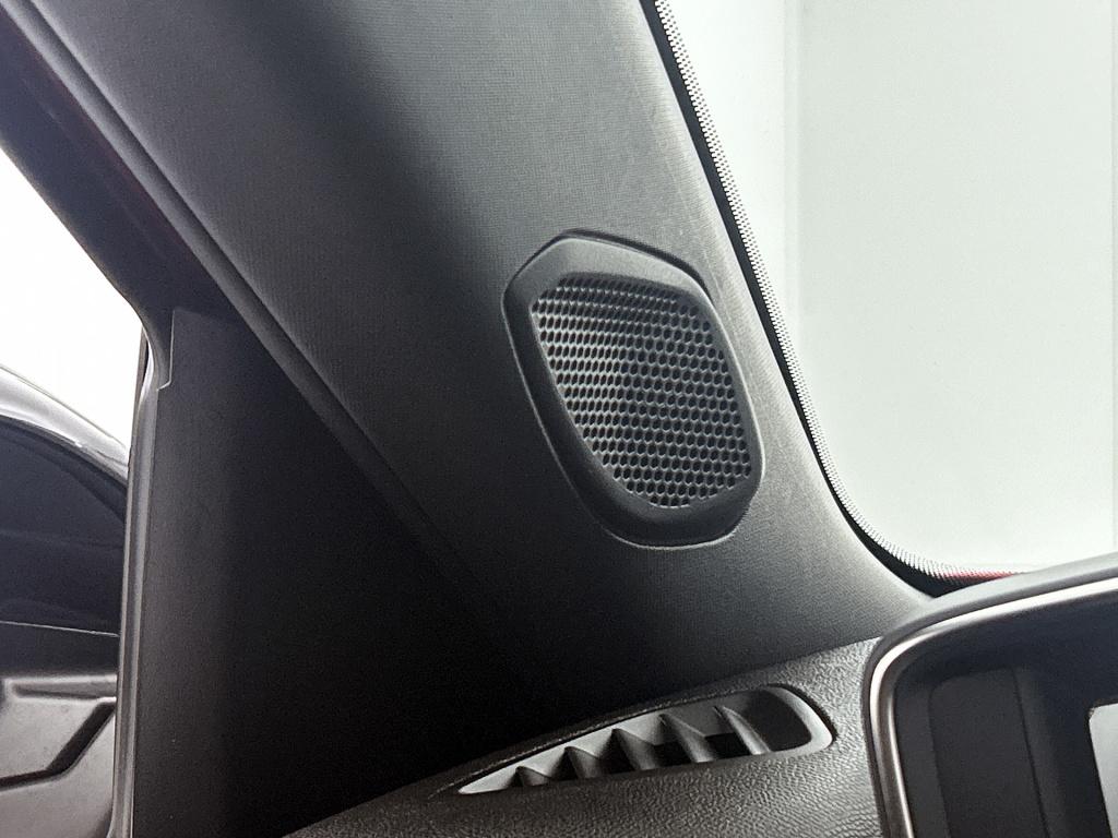 Peugeot E-2008 ev gt 50 kwh | rijklaar | panoramadak | stoelverwarming | ad