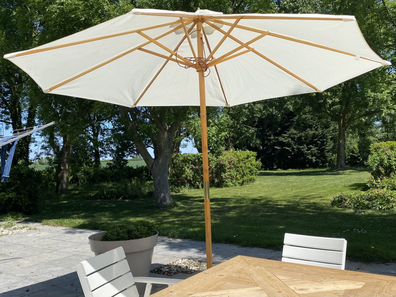 Luxe Houten Parasol 300x300 cm NIEUW