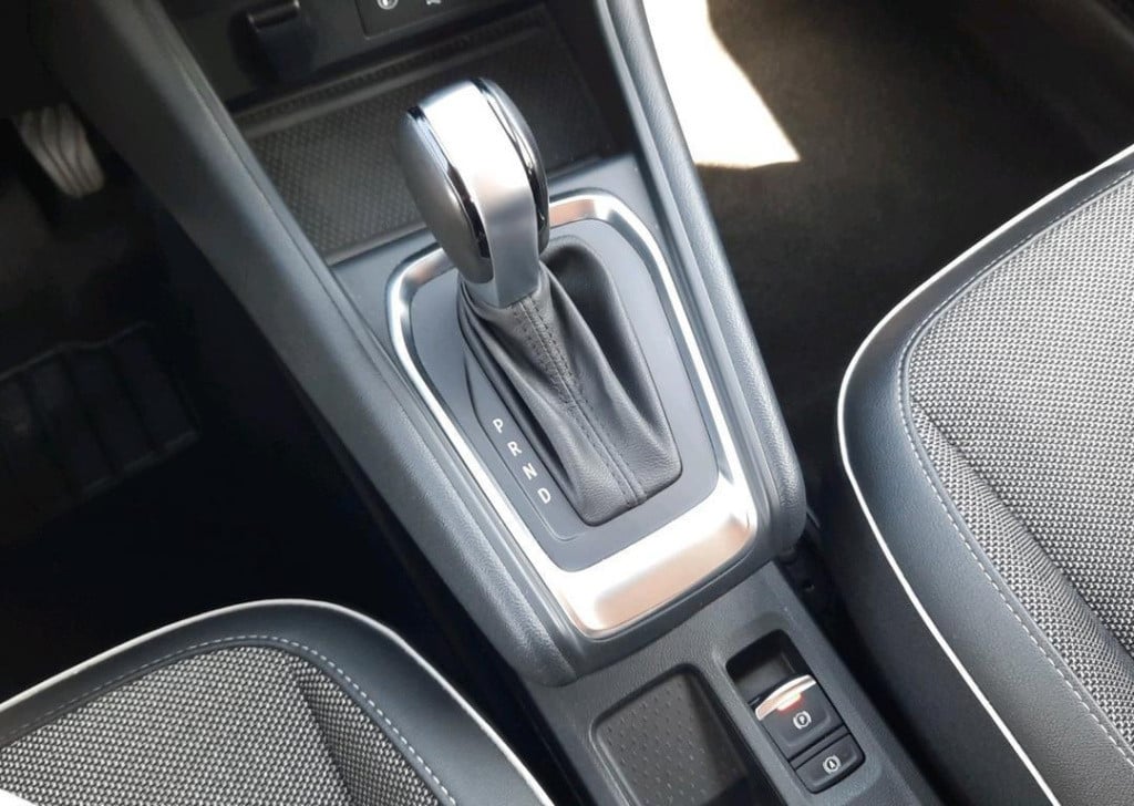 Renault Captur 1.3 tce 130 edc intens - automaat / navigatie