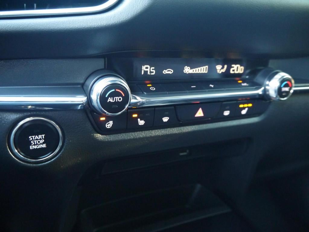 Mazda Cx-30 2.0 e-skyactiv-x m hybrid luxury 186 pk|automaat|trekhaak|rijkl