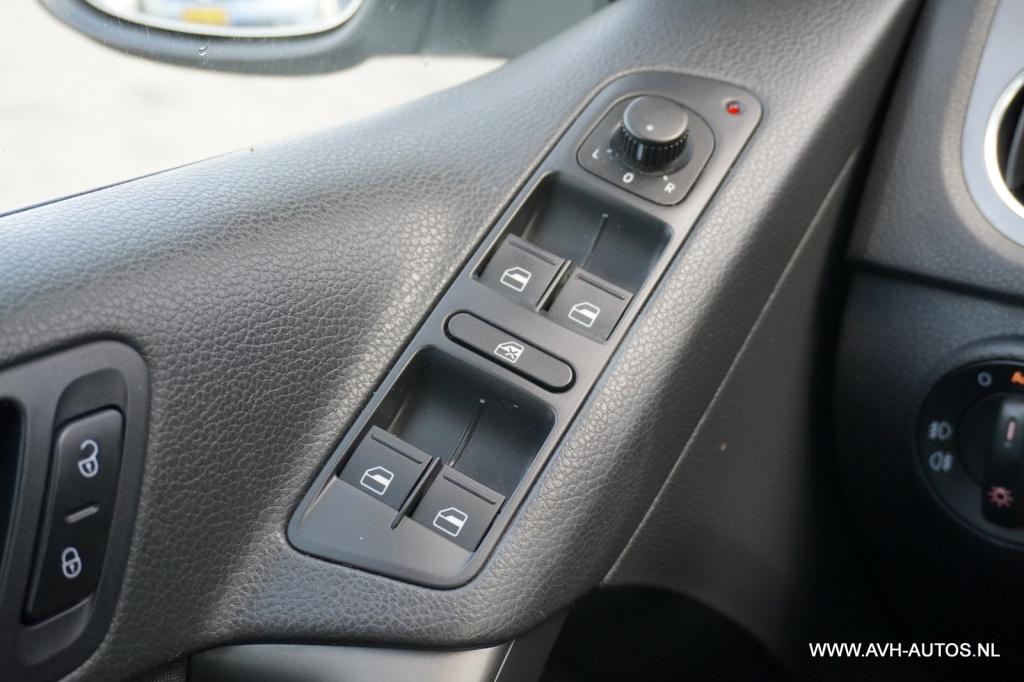 Volkswagen Tiguan 1.4 tsi sport&style 4motion
