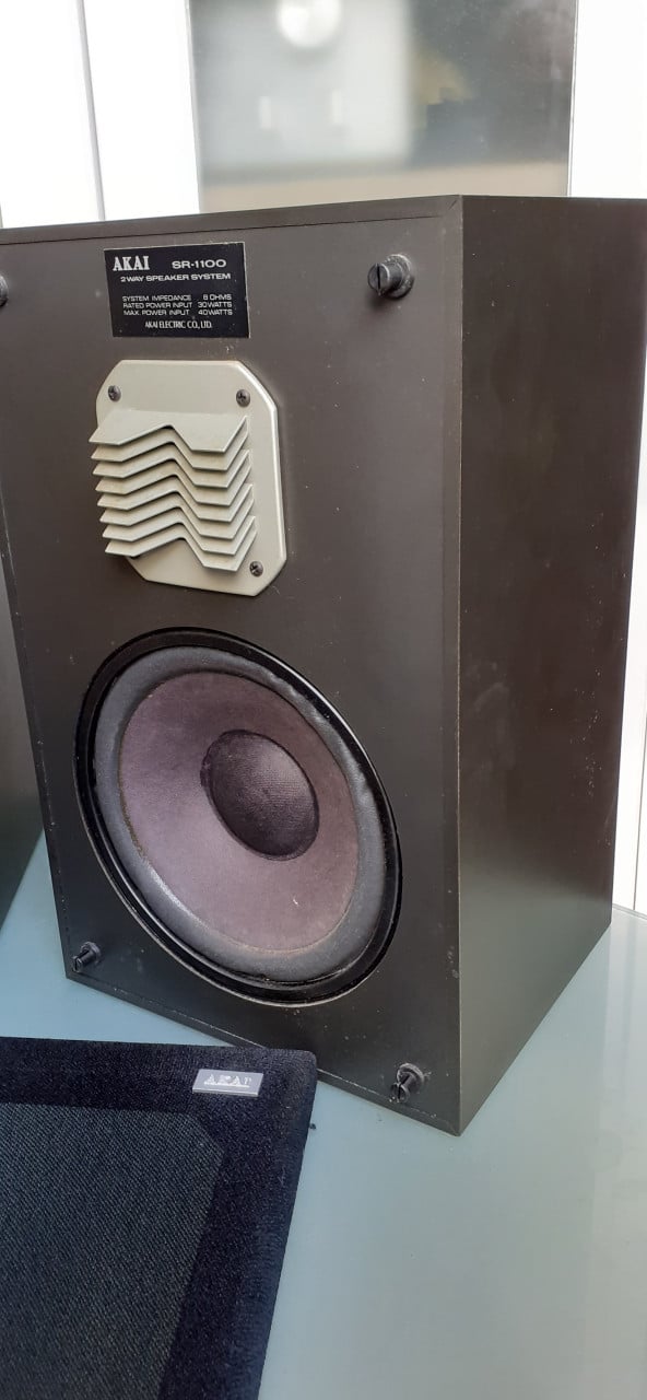 Akai vintage speakers SR-1100