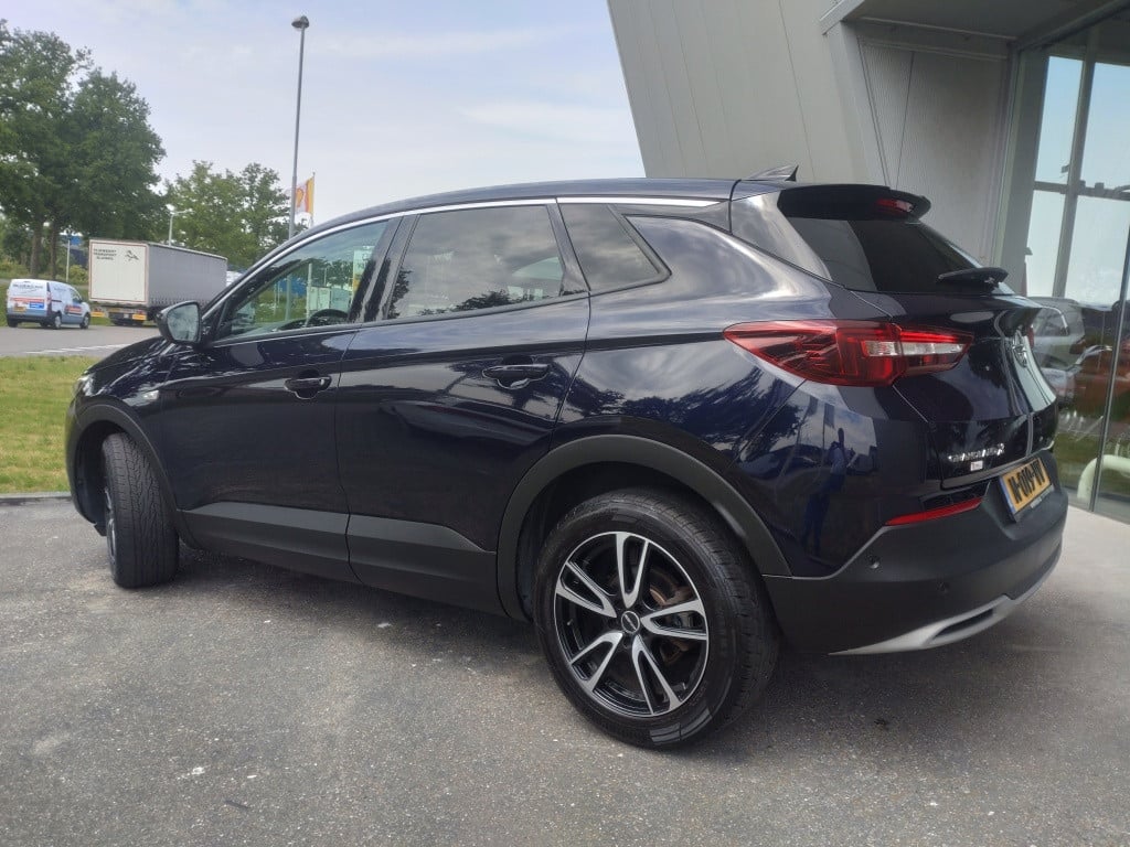 Opel Grandland X 1.2 turbo innovation