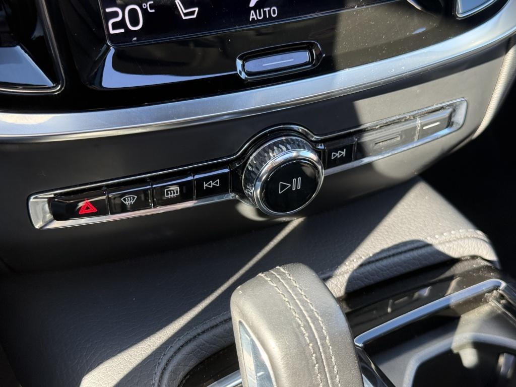 Volvo V60 t6 340pk recharge r-design| full options! trekhaak