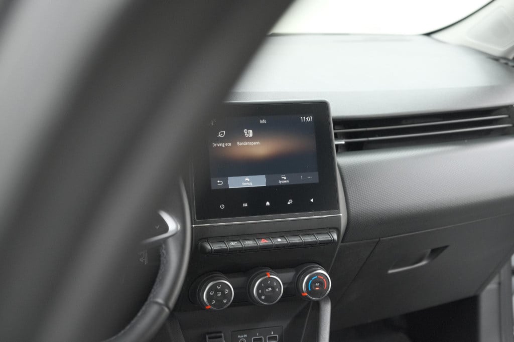 Renault Clio tce 90 zen | navigatie | elektrische ramen | apple carplay