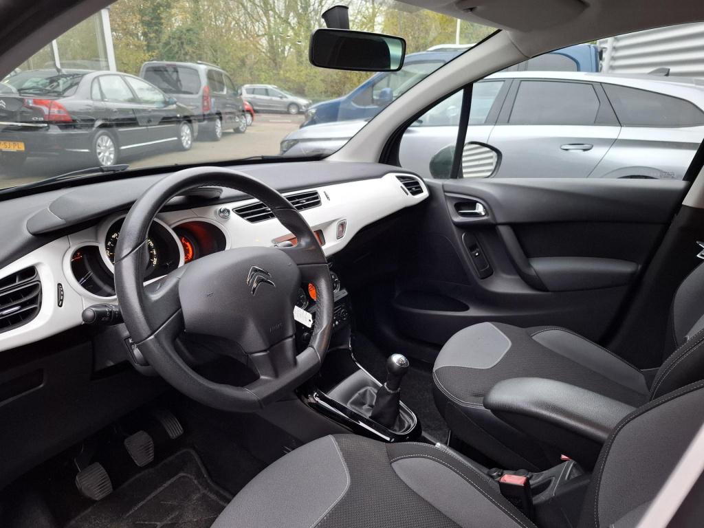 Citroen C3 1.4i selection clima/lmv/trekhaak lage km.stand!