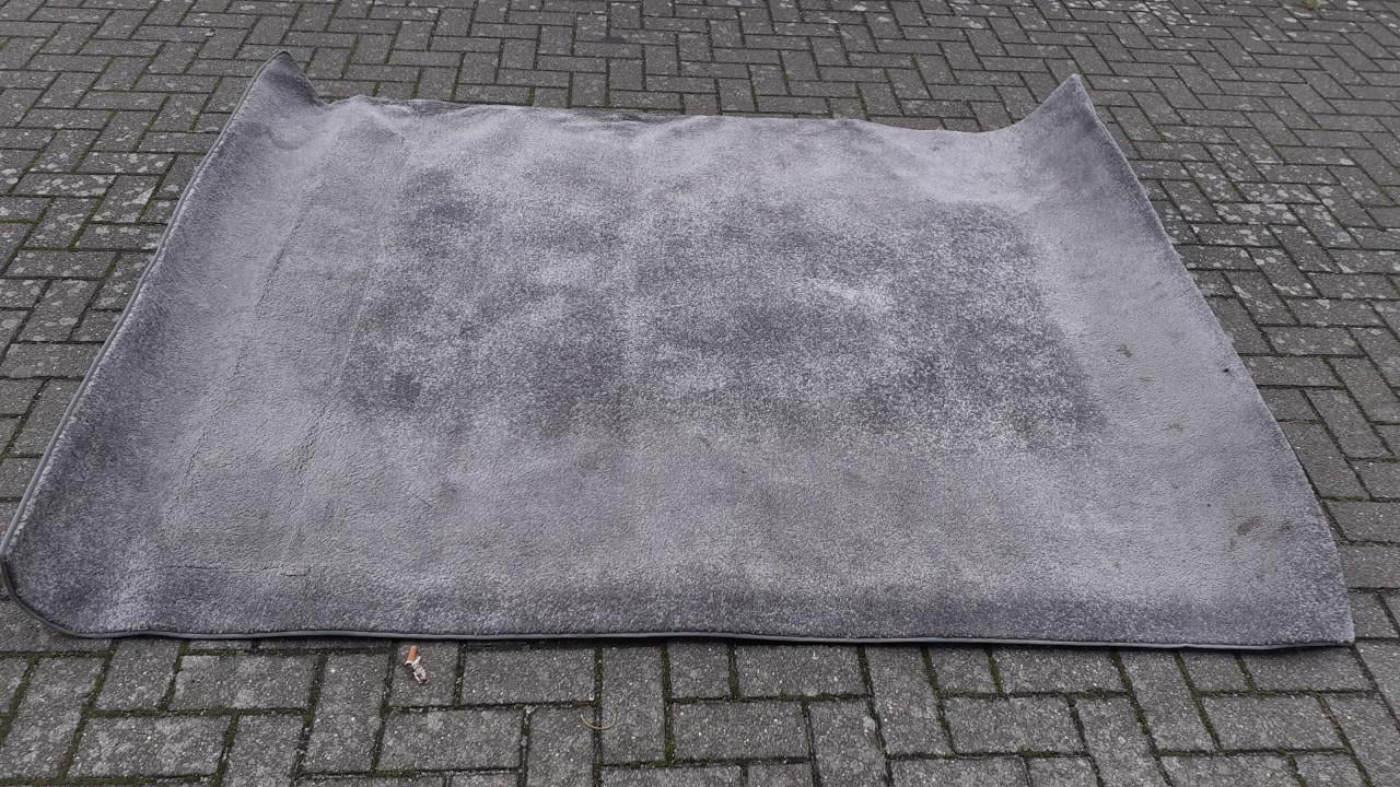 3 x Vloerkleed 170 x 210 cm & tafelkleed Perzisch