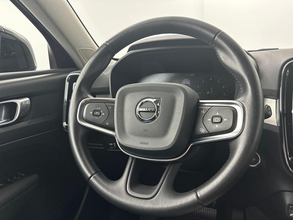 Volvo XC40 t2 129pk aut8 business pro| adap.cruise| trekhaak| camera| clima
