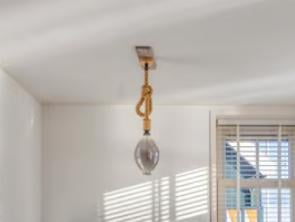 Hanglamp van touw met druppelvormige lichtbron (inclusief)